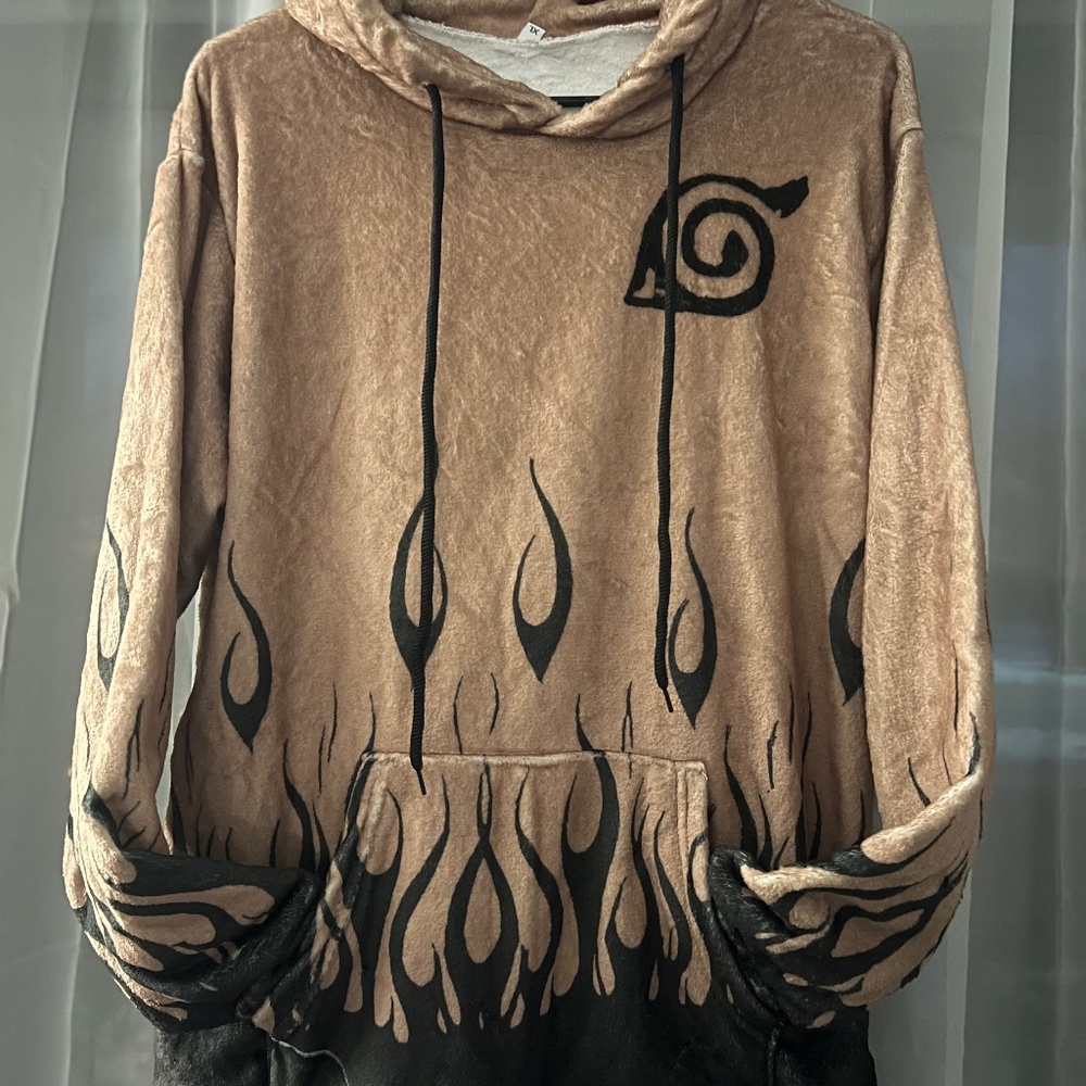 Women’s Naruto Tan & Black Hoodie, (Sz XL fits like a Med) New w/o Tags MSRP $80
